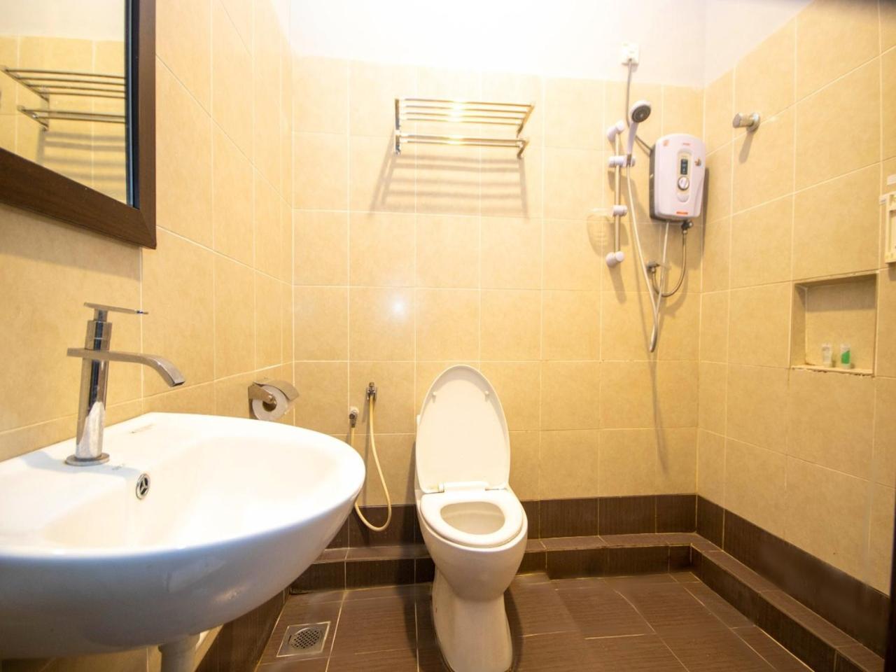 Jq Bl Hotel, Ipoh Extérieur photo